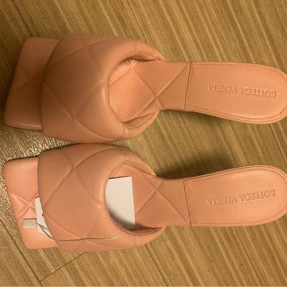 AUTHENTIC BOTTEGA VENETA LIDO PADDED RUBBER SANDAL MULES COLOR PEACHY NEW SZ 39 - Picture 3 of 8
